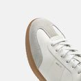 Load image into Gallery viewer, napa leather german army trainers (gat)(female)