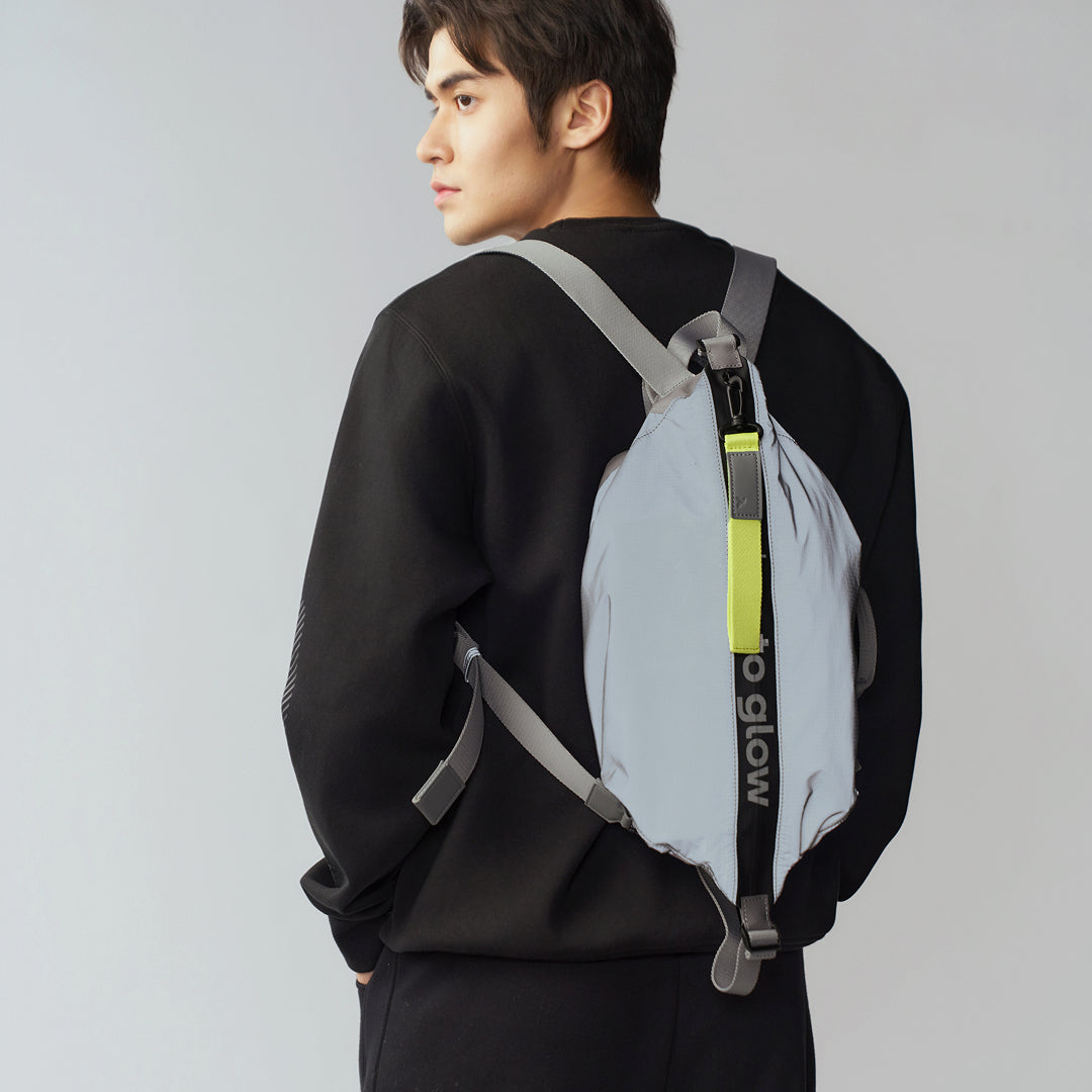 multi-use reflective sports bag