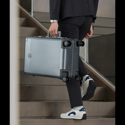 aluminum-magnesium carry-on suitcase - Horizon Voyager