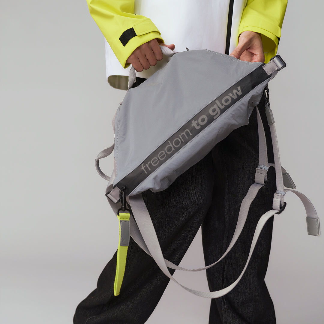 multi-use reflective sports bag