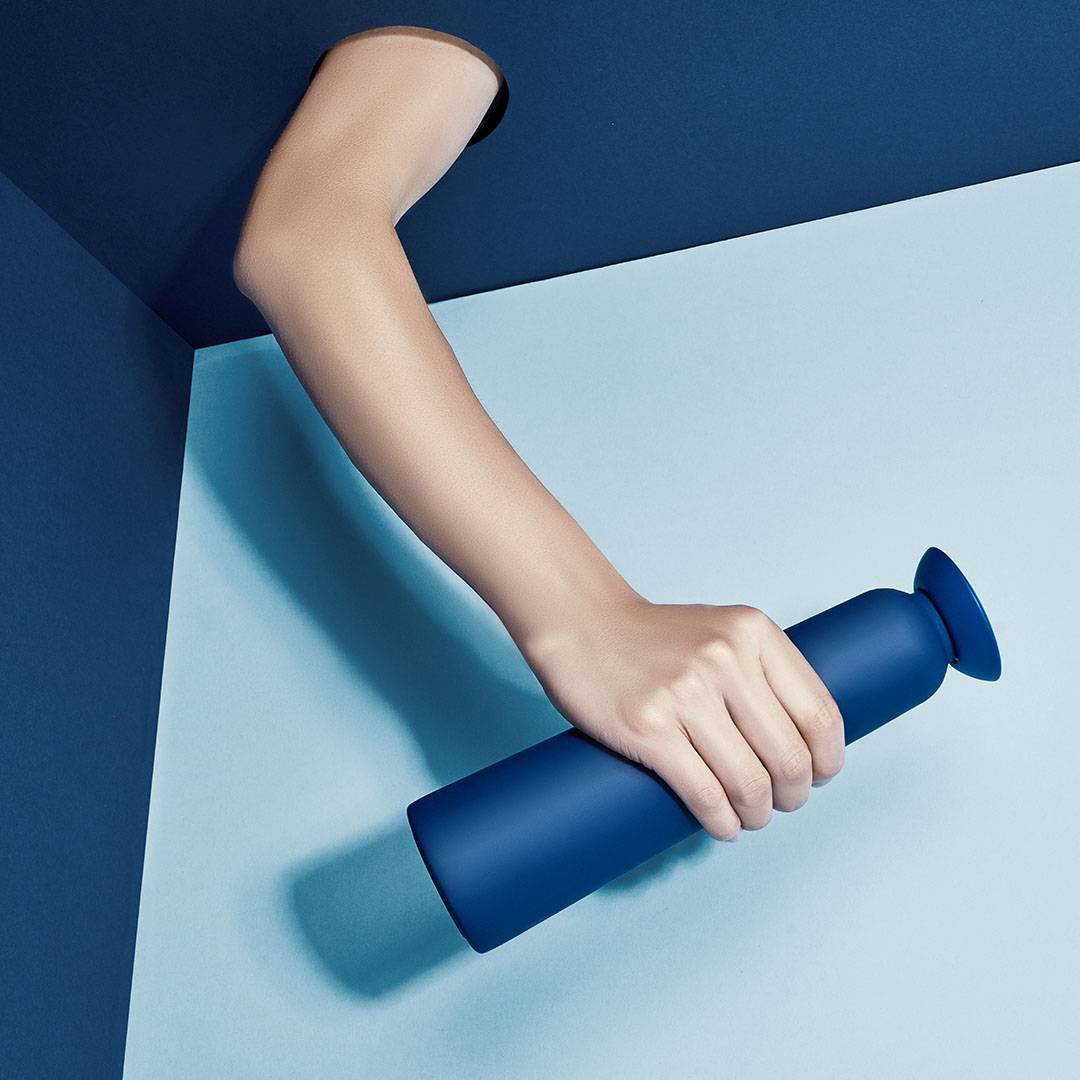 NIO supermodel tumbler