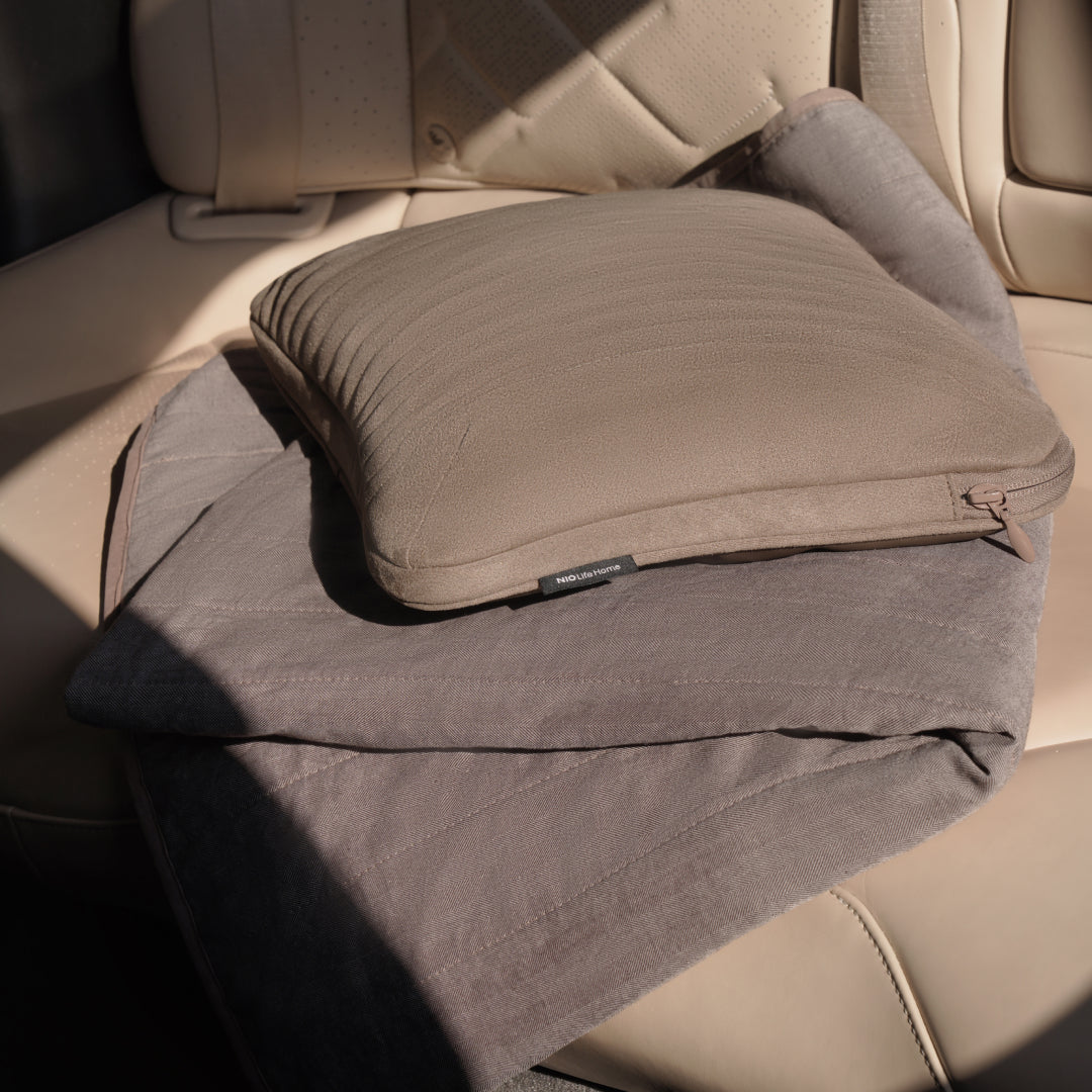 portable cushion blanket