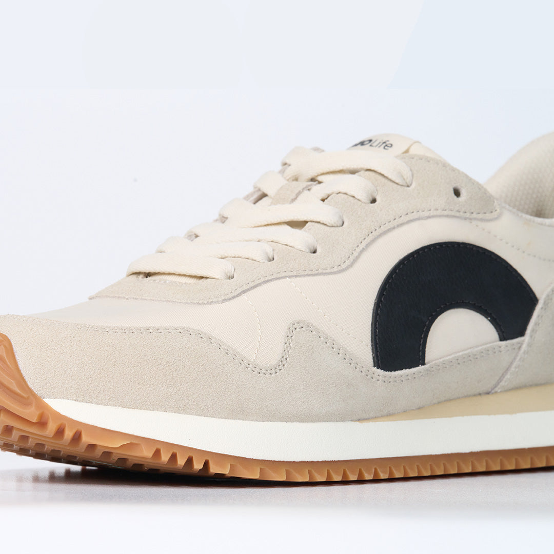 retro sport casual sneakers